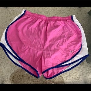 💫🌺NIKE Woman's Running Shorts 🌺💫